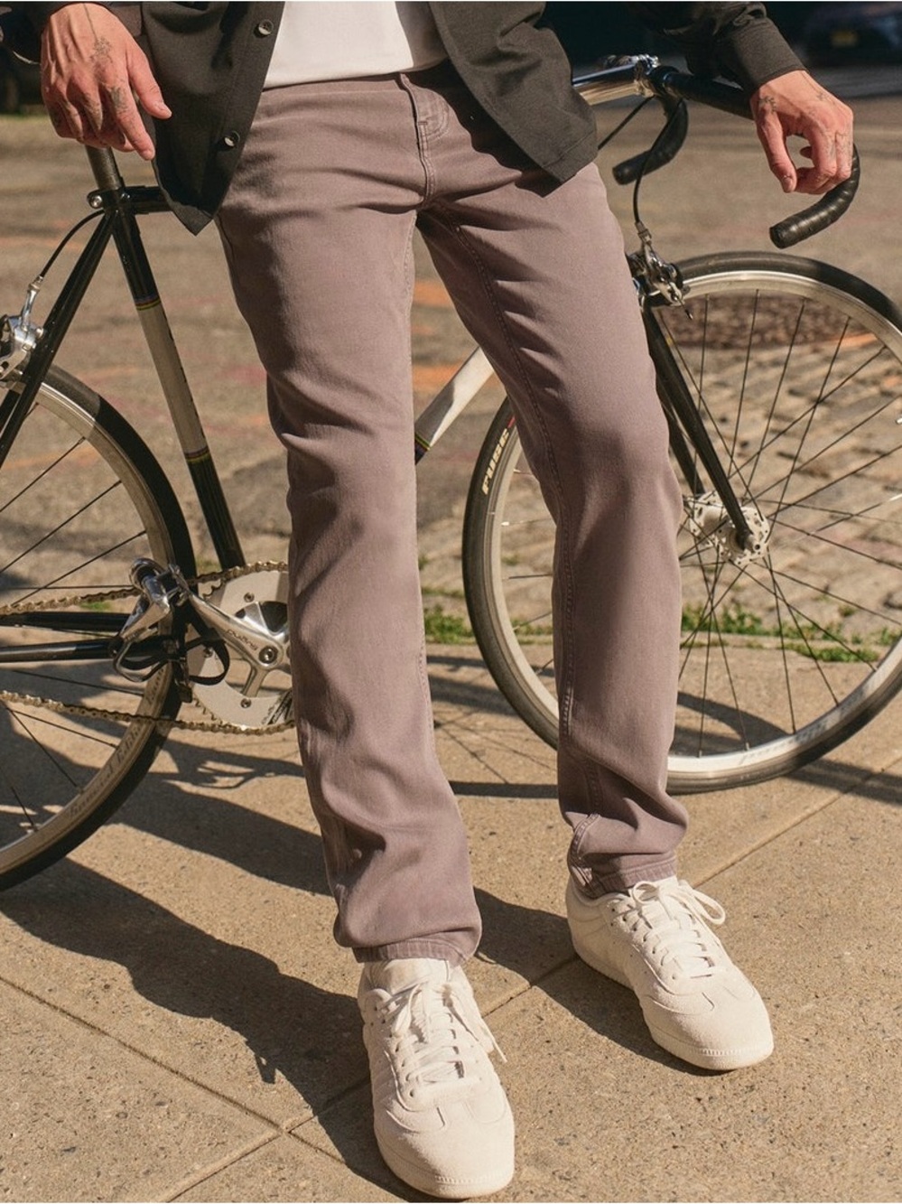 Vuori Benton Stretch Twill Pant 31x32 Cavern Grey Athletic Slim V4037